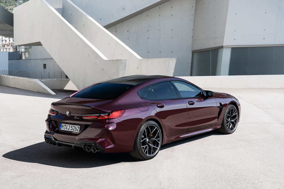 SMALL_P90369572_highRes_the-new-bmw-m8-gran-